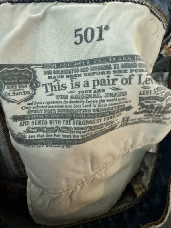 Levi’s 501 Shorts - Image 4