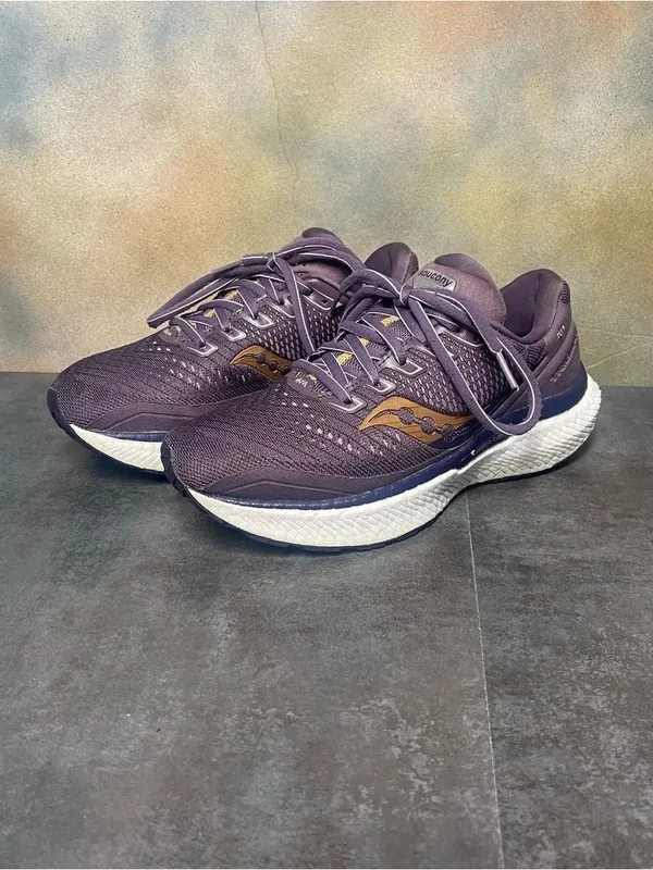 Saucony Triumph 18 Women's Purple Running Shoes S10595-20 Size 6 - Image 4