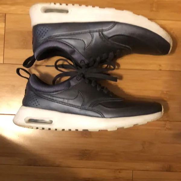 Nike Women's Air Max Thea SE Running Shoe 6.5 Black - Image 5
