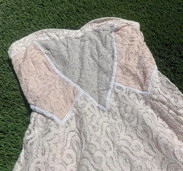 Anthropologie Dainty Strapless Lace Mini Dress Kimchi Blue - Image 4
