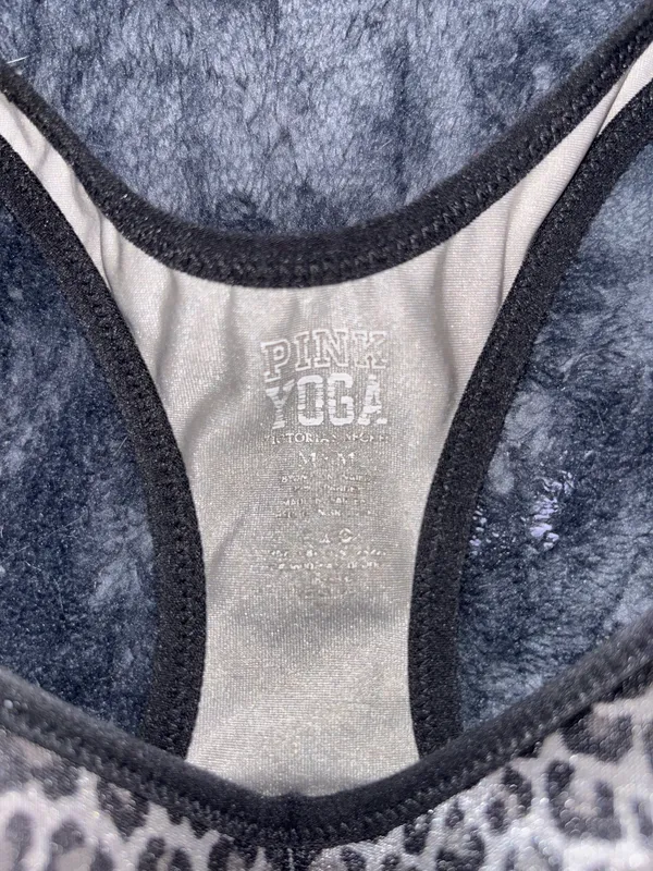 PINK Yoga leopard-print bra M - Image 2