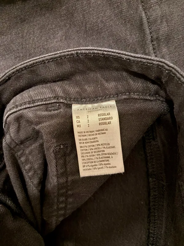 American Eagle Black Super High-Rise Baggy Wide-Leg Jeans - Image 8