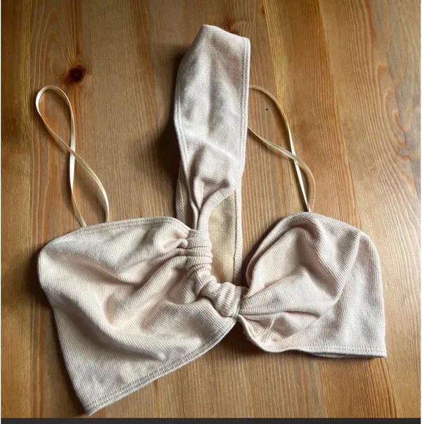 Out from under Rumba Seamless bra top Size m/L - Image 2