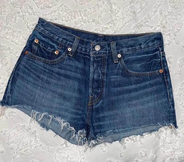 Levi's vintage denim jeans high rise shorts! - Image 3