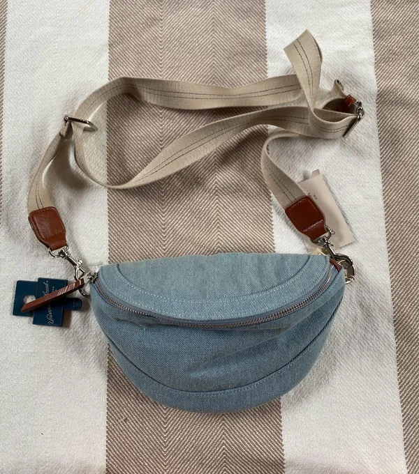 Universal Threads bag - Image 2