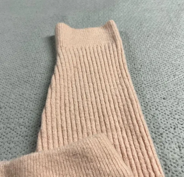 ⭐️ Lovers and Friends Pink Ribbed Knit Sweater Skinny Joggers Size Small EUC - Image 3