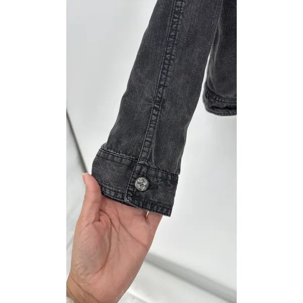 Ariat black gray lightweight shacket with Aztec native indigenous accent buttons - Image 6