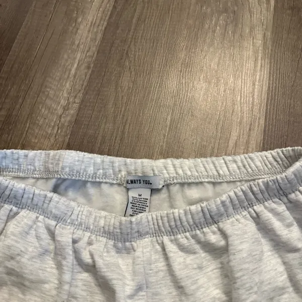 NWT Always You Gray Lounge Shorts Size M - Image 4