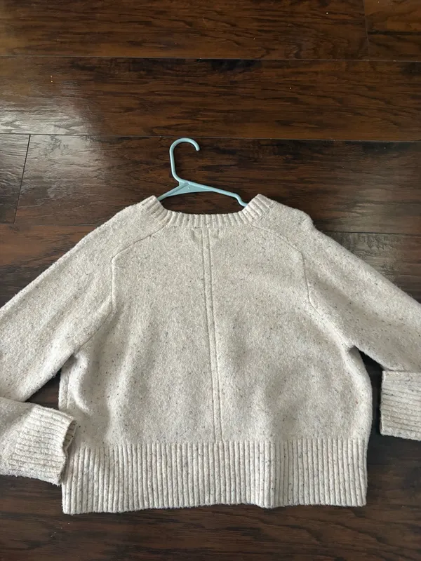 Universal Threads Sweater - Image 3