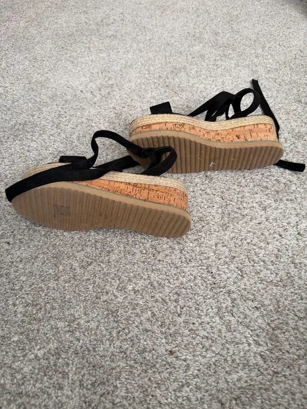 Nasty Gal Black Faux Suede Lace Up Espadrille Flatform Sandals Size 7 - Image 7