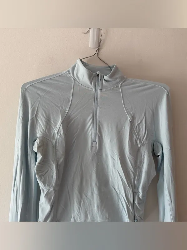 Lululemon Its Rulu Run Cropped Half Zip in Powder Blue Size 8 Athletic Pullover - Image 4