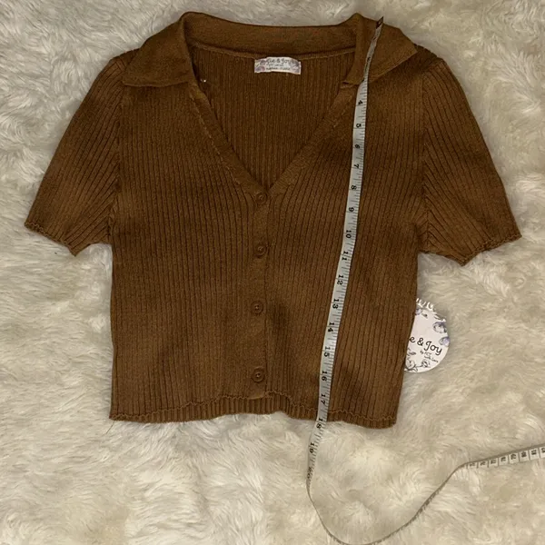 Brown Ribbed Crop Top with collar Size undefined - Image 7