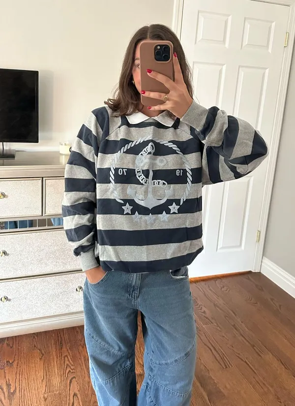 Striped Sweatshirt - Image 7