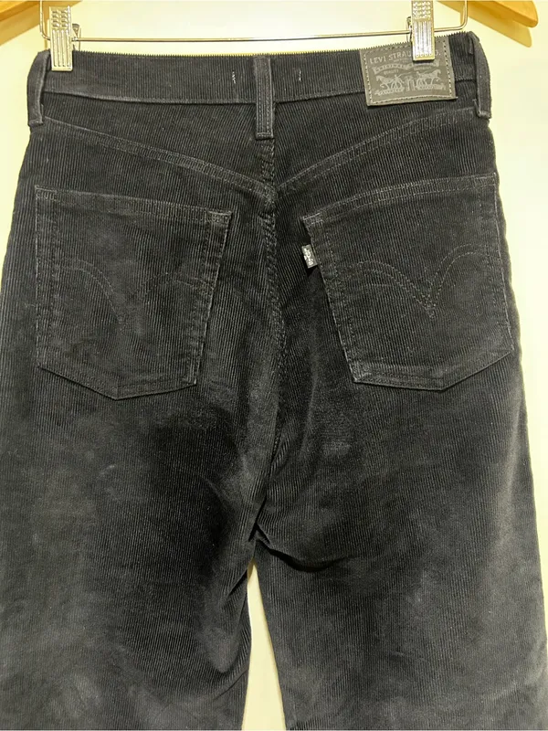 Levi's Ribcage Bell Black Corduroy Flare Pants Size 27 - Image 6