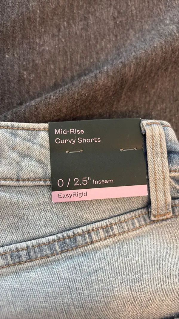 Wild Fable Mid-Rise Curvy Jean Shorts - Image 3