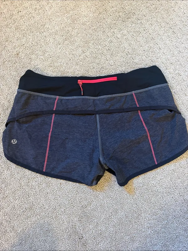 Lululemon Speed Up 2.5” Charcoal/Gray Coral Stitching Athletic Running Shorts - Image 4