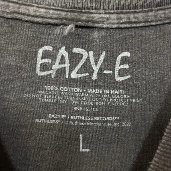 Eazy E Rap Tshirt size large - Image 4