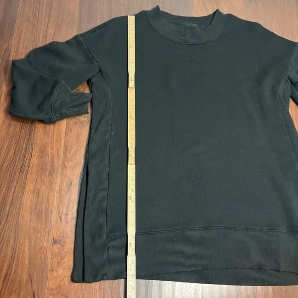 AERIE black crewneck sweatshirt size small - Image 4