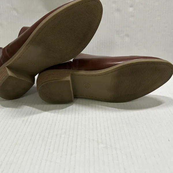 Universal Threads Bootie Boots Womens 9.5 Brown Faux Leather Ankle Pull On Heel - Image 10
