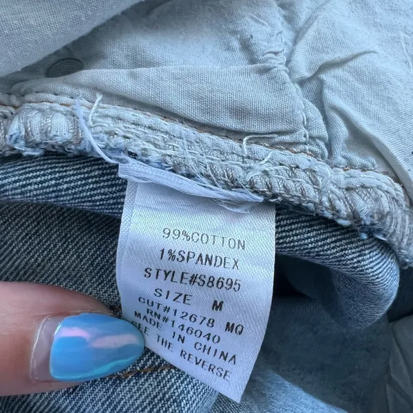 Ripped cropped Jeans Size 26 - Image 6