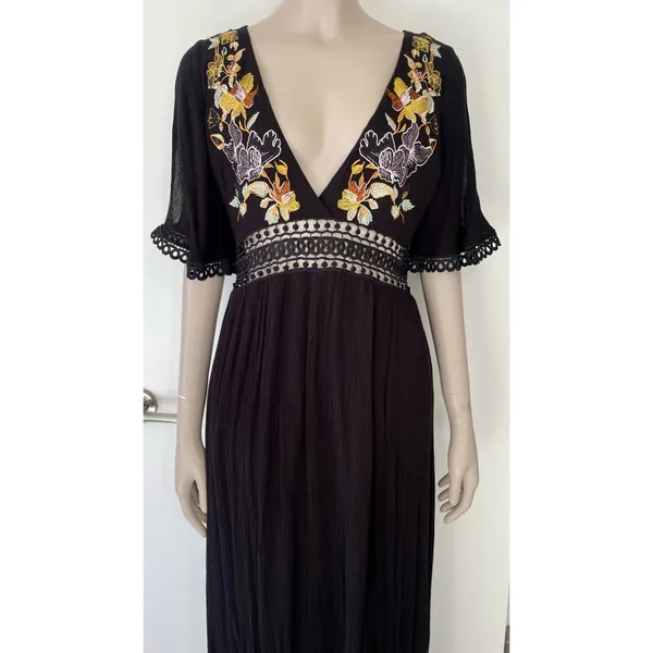 Lulu’s Puerto Vallarta Black Embroidered Maxi Dress - Image 6