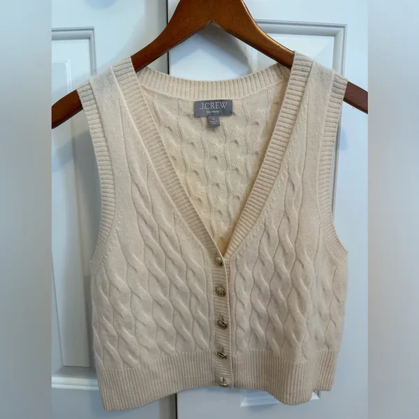J.Crew Cashmere cropped cable-knit sweater-vest in Buttercream Size Medium - Image 5