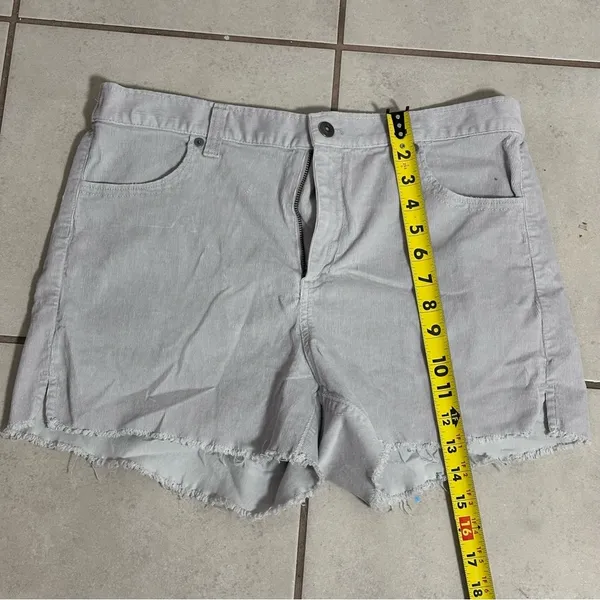 Aerie Women Ribbed Cut Off Gray Curdoroy Shorts Size Large‎ - Image 6