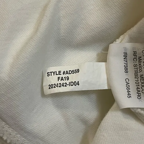 Madewell Hem & Thread White Holepunch Mix Flutter Top women’s size medium - Image 8