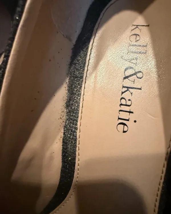 Kelly & Katie Isabella Heels Size 8 1/2 M Black Sparkle - Image 7
