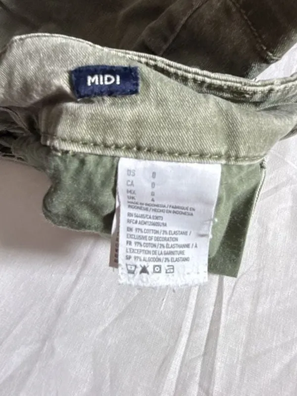 American Eagle Women's Olive Green Midi Stretch Cuffed Shorts Size 0 - Image 2
