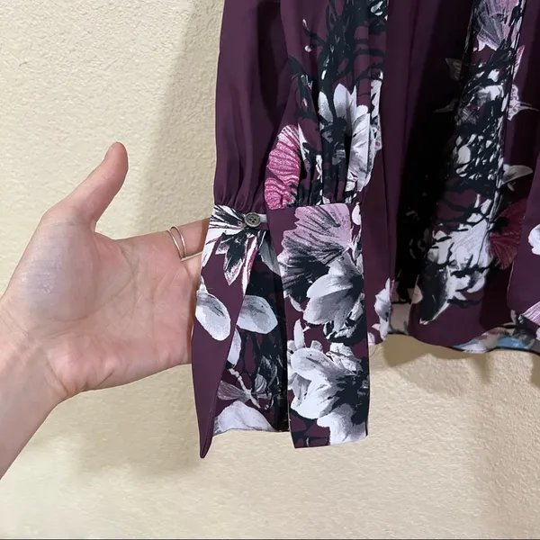 Natori Purple Floral Neck Tie Button Down Blouse - Image 9