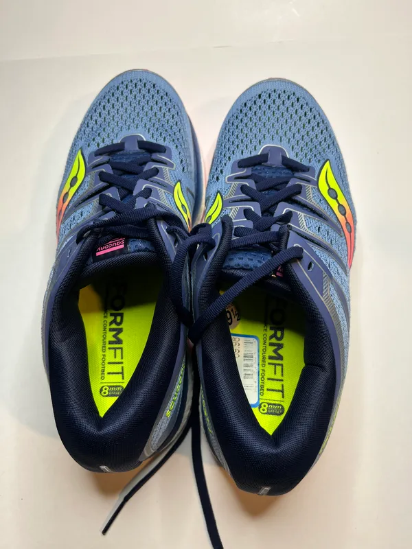 Triumph Iso Sneakers Size 9.5 - Image 6
