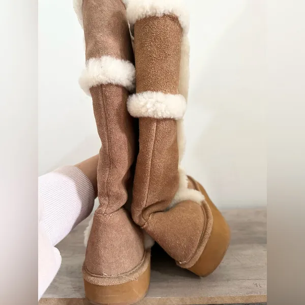 Michael Kors Winter Tall Suede Boots Walnut - size 9 sheep fur - Image 5