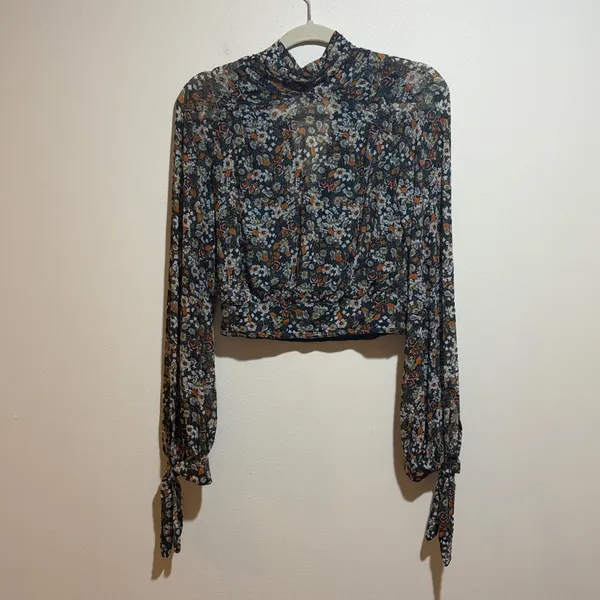 Free People All Dolled Up Mesh Long Sleeve Cropped Floral Top Blouse Green Small - Image 6