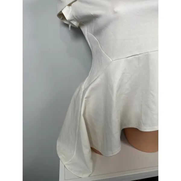 NWT LULUS Large Off Shoulder Short Sleeve Asymmetric Peplum Top White Zip Womens - Image 6
