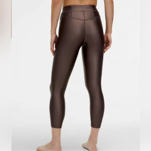 LULULEMON Satin Shine‎ HR Leggings 25” Sz 10 in Espresso Brown - Image 2