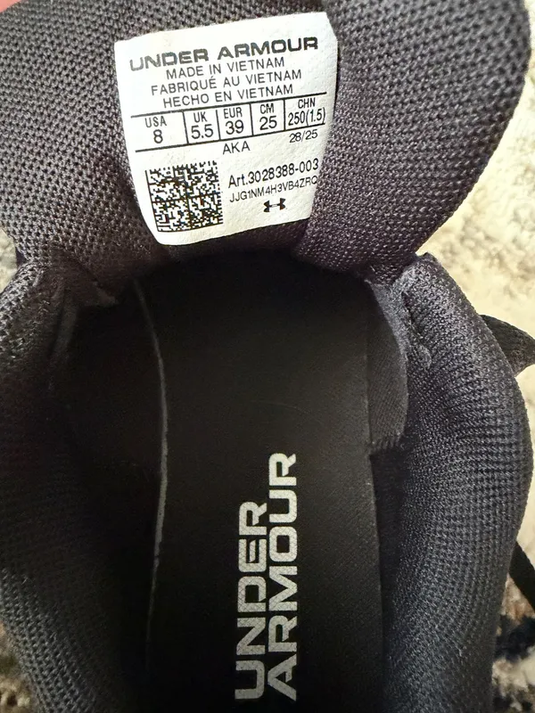 New Balance Black Sneakers - Image 5