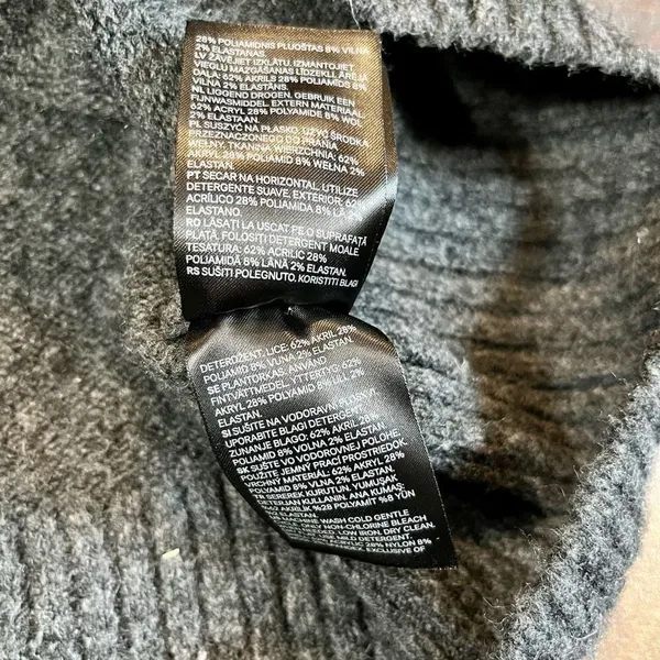 H&M Women’s Large Gray Turtleneck with Cuff Wrist - Image 10