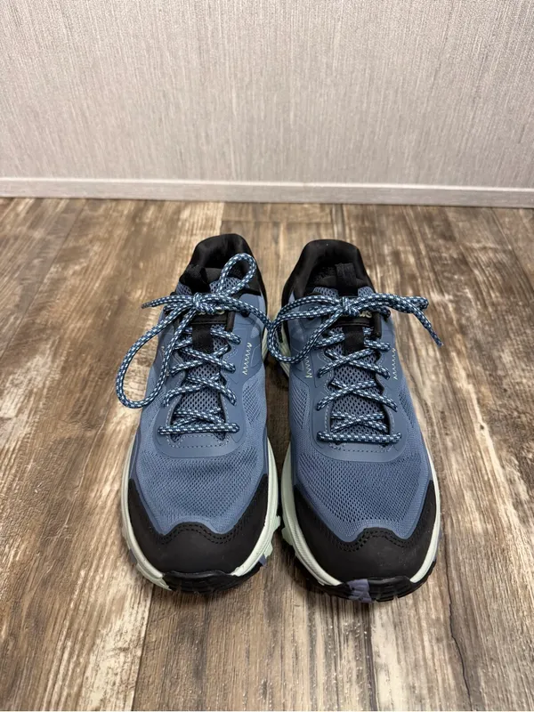 Clarks Women’s  Blue Waterproof Trail Sneaker Size 6 - Image 16