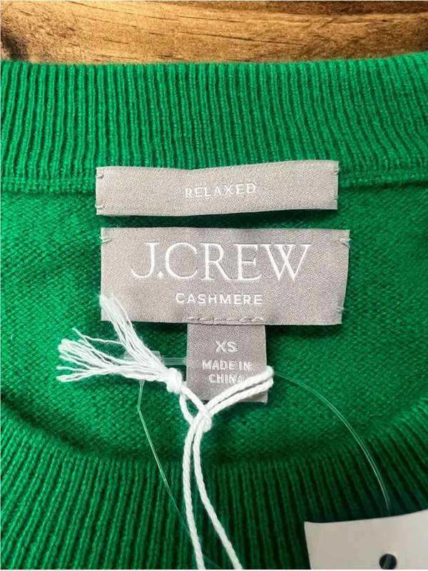 J. Crew Cashmere relaxed crewneck sweater in Brooke Green Size XS NWT ***FLAWED* - Image 2