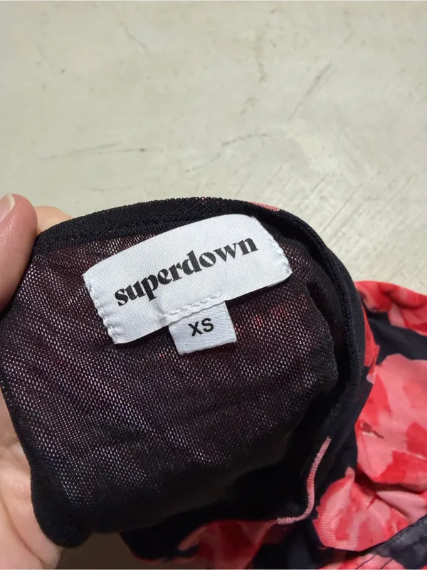 superdown Electra Mini Skirt Rose Print XS - Image 6