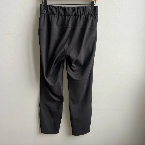 Lululemon On The Fly Pant 7/8 Ankle Black Size 4 - Image 8