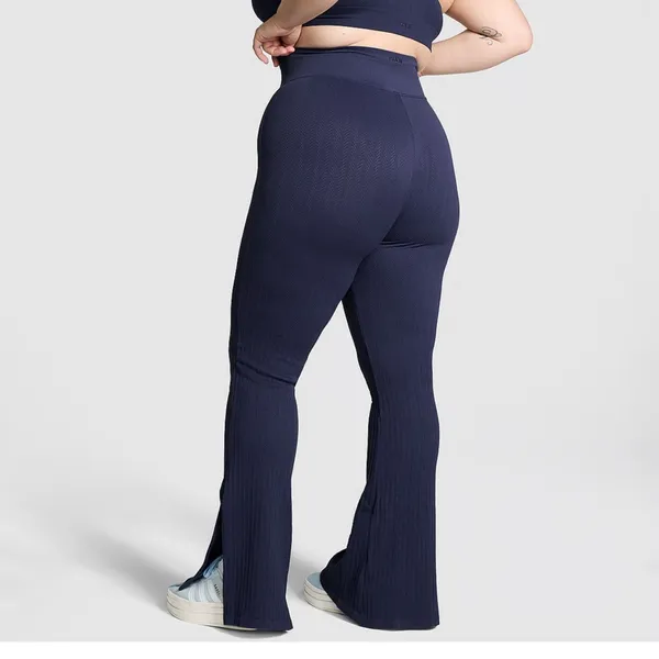 PINK
SOFT‎ SEAMLESS CABLE FLARE LEGGINGS - Image 2