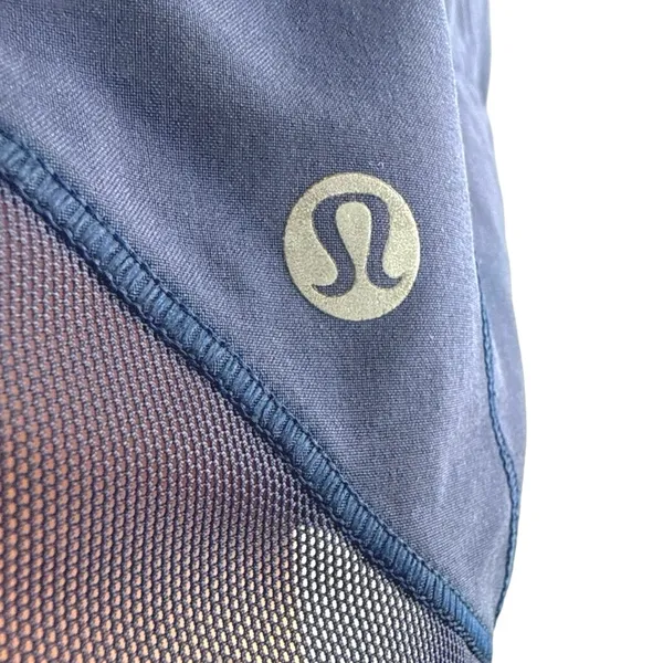Lululemon Navy Blue Reflective Mesh Yoga Running Workout Gym Athletic Shorts 6 - Image 4