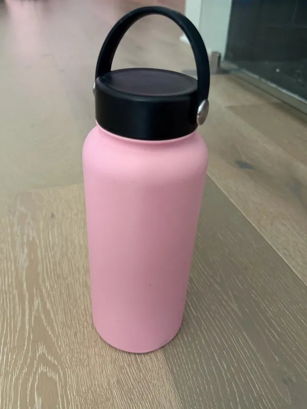 Pink hydro flask water bottle - Image 2