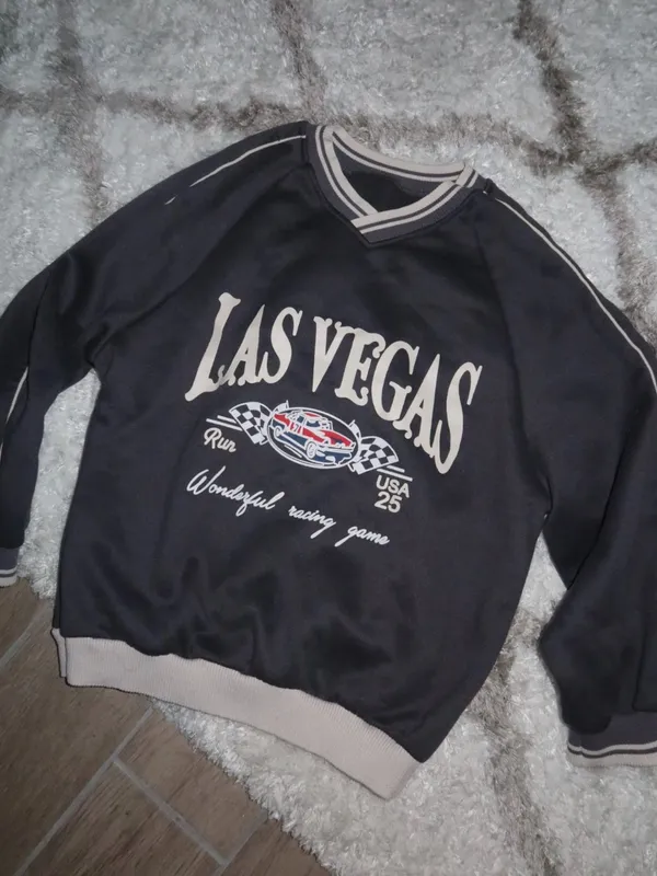Las Vegas sweatshirt - Image 4