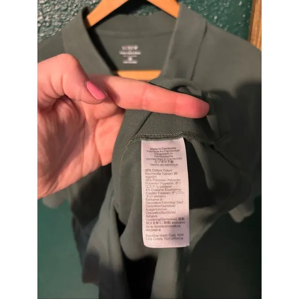 J.Crew Flex Pique Polo Green Womens Sz Medium Untucked - Image 3