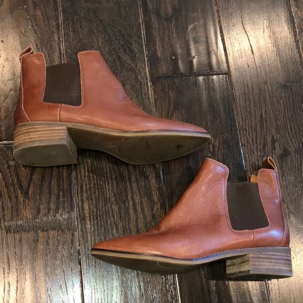 Lucky brand leather ankle booties size 8 1/2 - Image 2