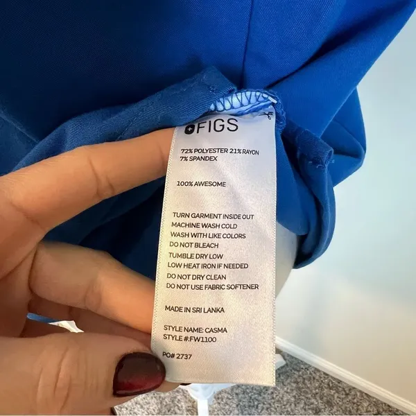 FIGS Technical Collection Casma Scrub Top in Blue Size Medium - Image 7