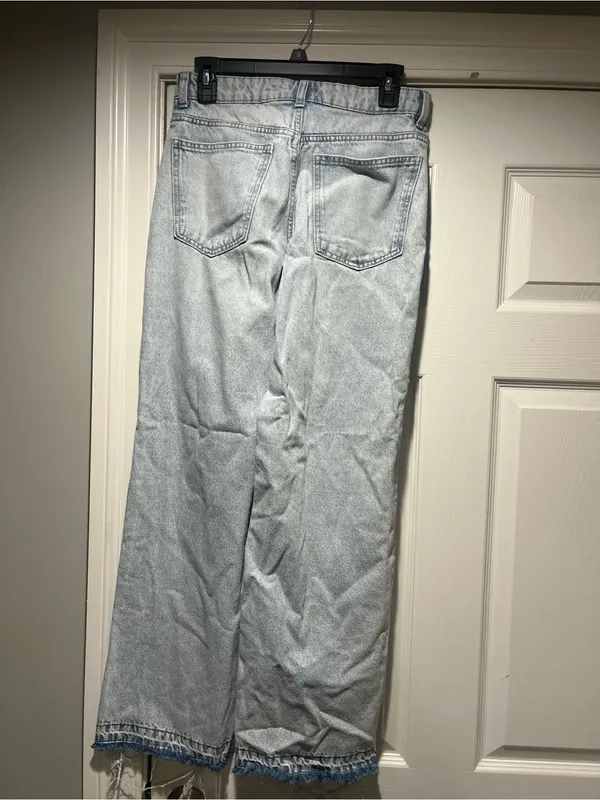 H&M Light Blue Flared Jeans with Raw Hem - Image 2